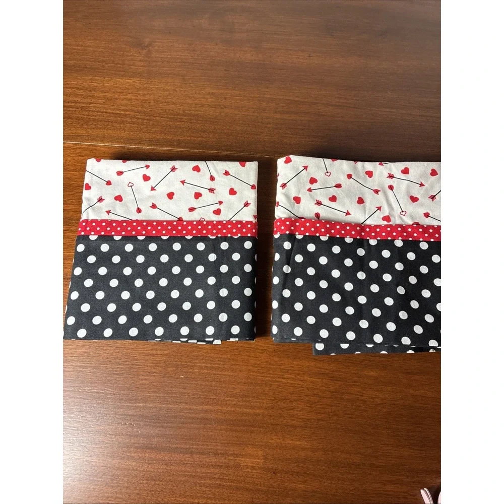 Valentine Hearts Red White Black Set of 2 Standard Pillowcases Homemade